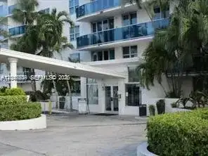 7501 E Treasure Dr # 5J, North Bay Village FL 33141