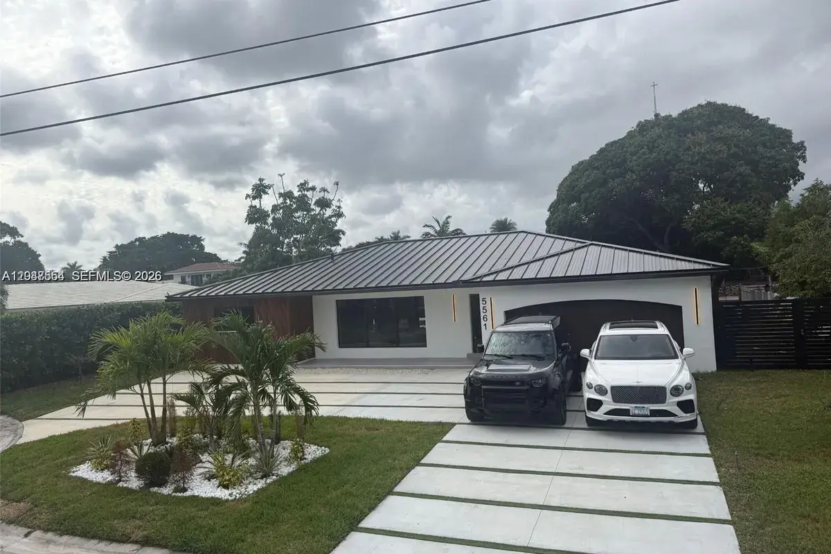 5561 NE 28th Ave, Fort Lauderdale FL 33308