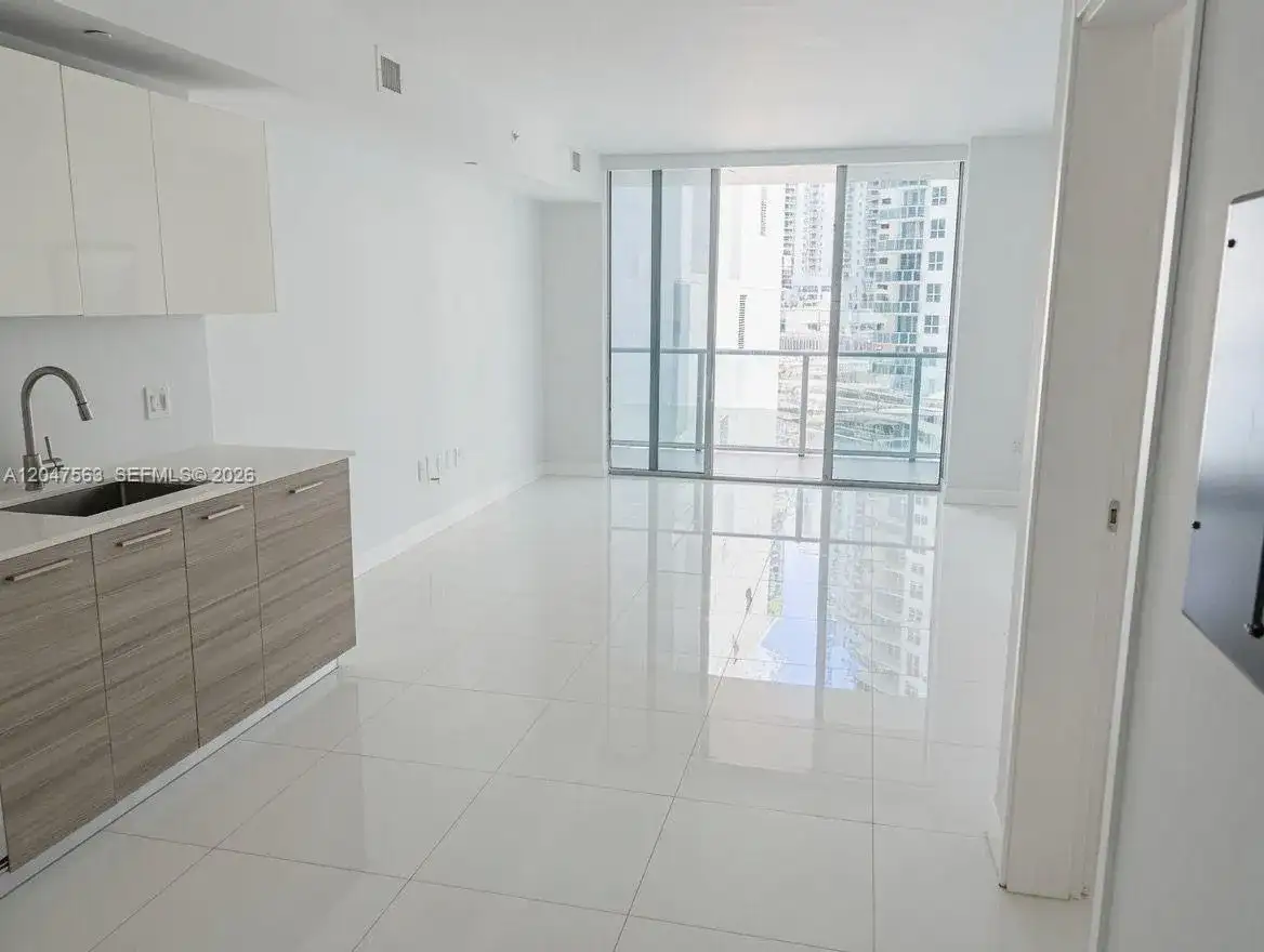 1300 Brickell Bay Dr # 1110, Miami FL 33131 photo 5
