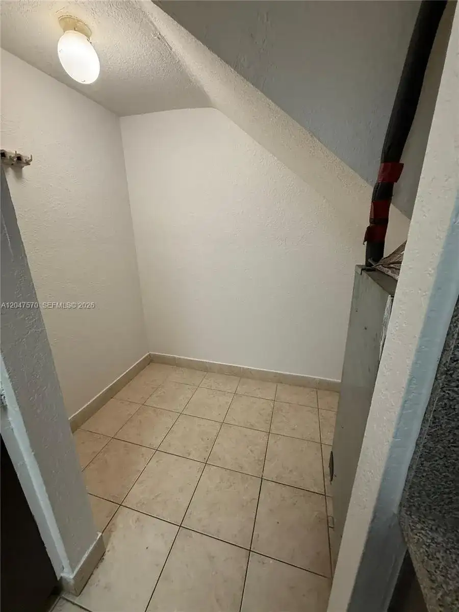 1305 W 53rd St # 406, Hialeah FL 33012 photo 5