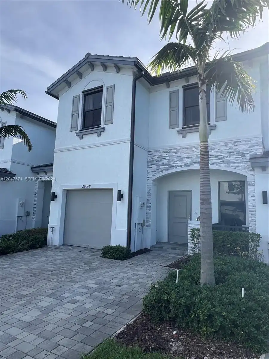 20368 NW 4th Path, Miami Gardens FL 33169 photo 2
