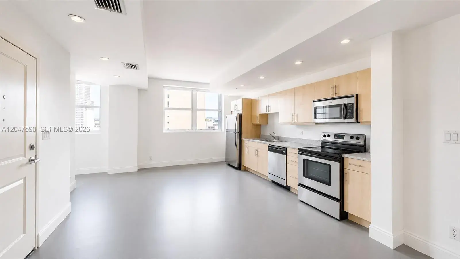111 E Flagler St # 810, Miami FL 33131