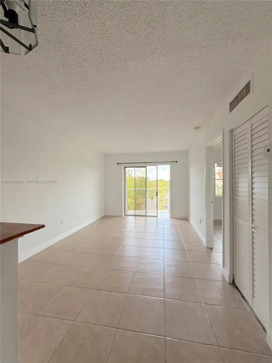 8260 SW 210th St # 315, Cutler Bay FL 33189 photo 2