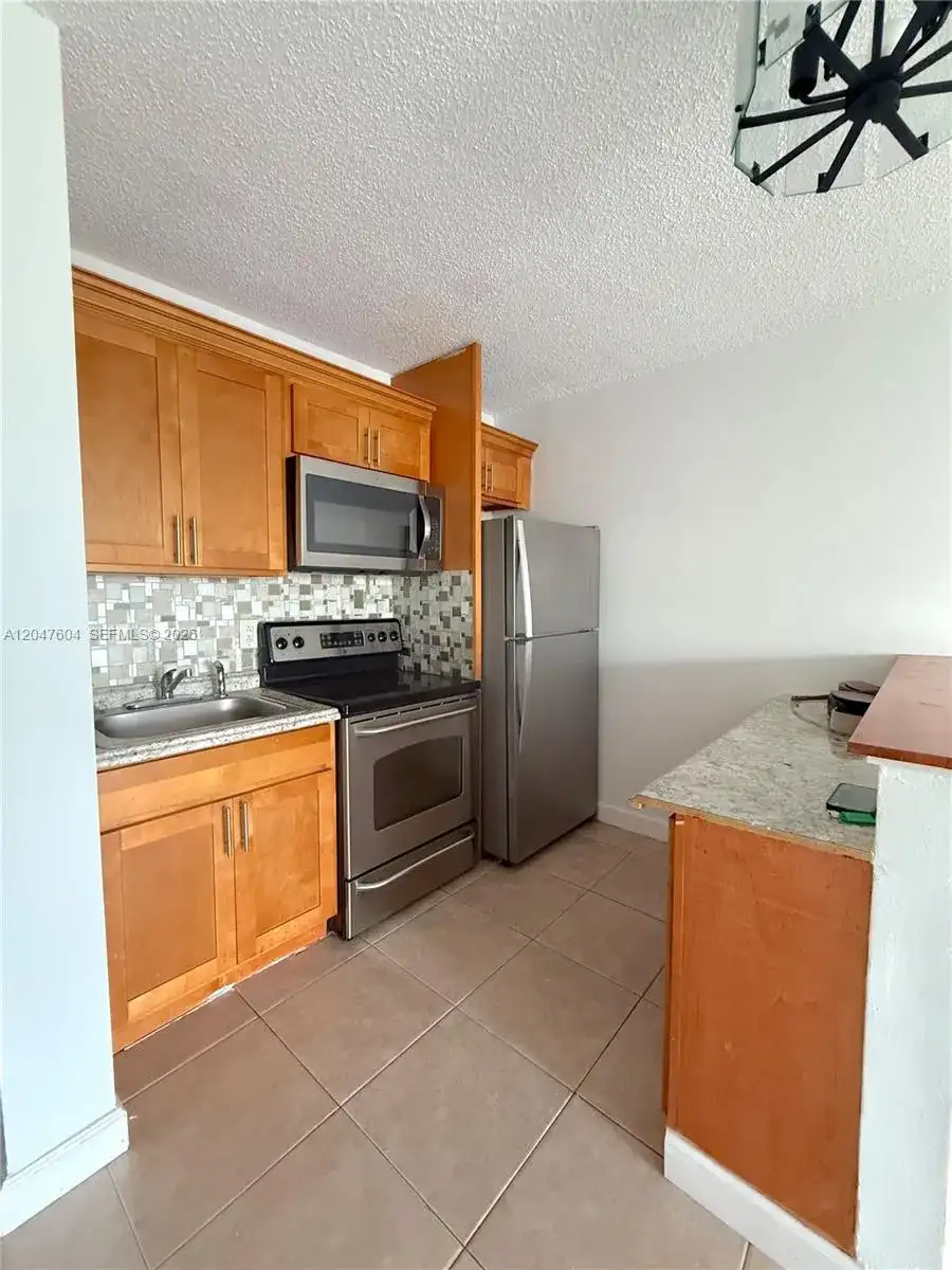 8260 SW 210th St # 315, Cutler Bay FL 33189 photo 4