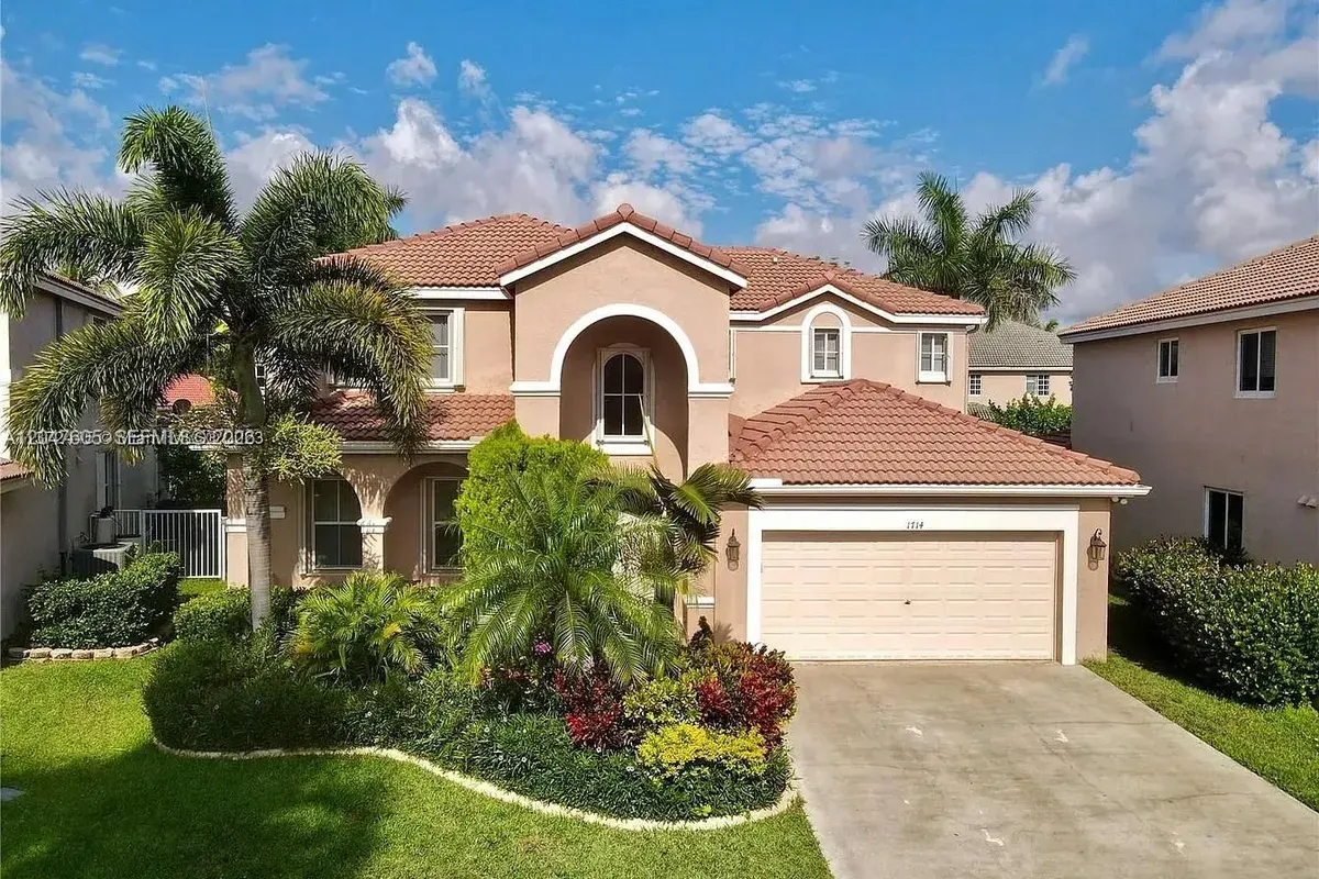 1714 Royal Grove Way, Weston FL 33327