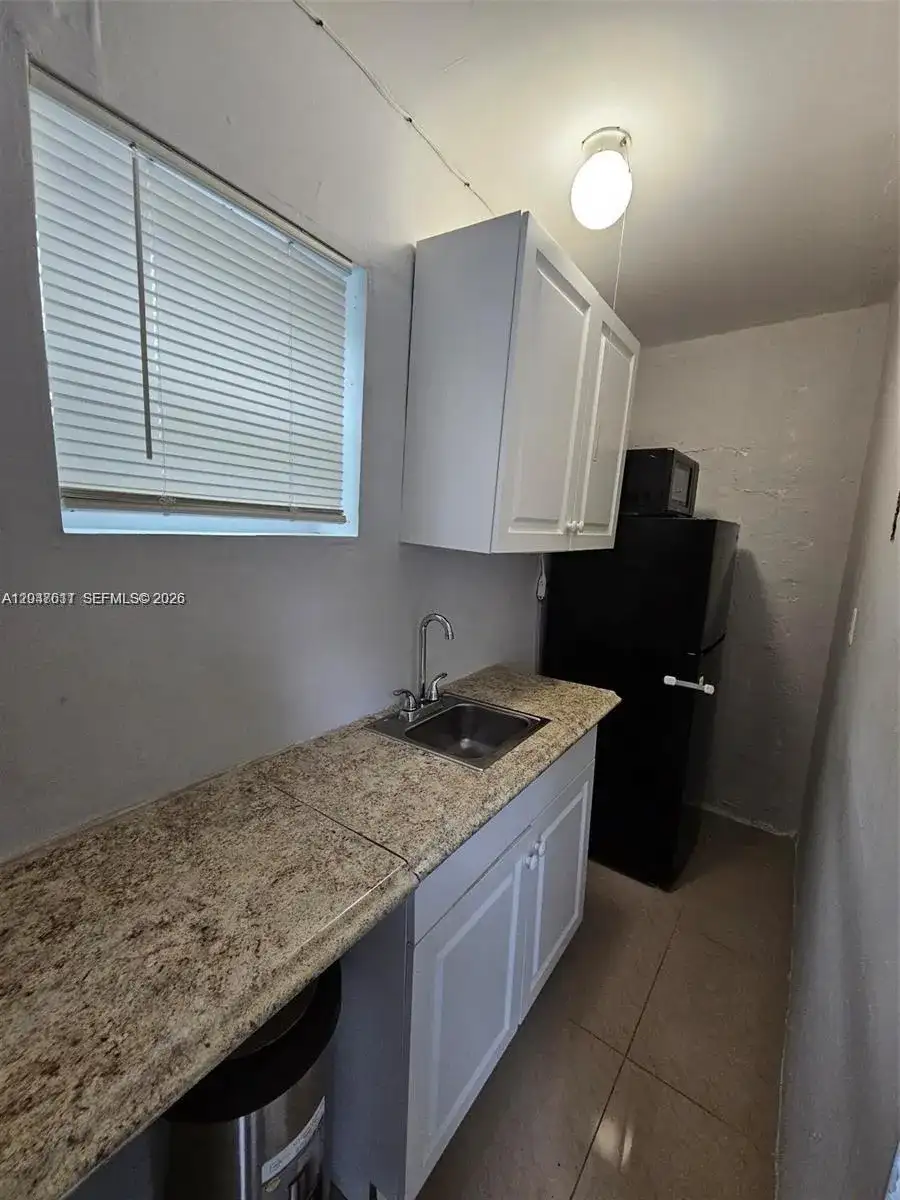 917 SW 16th St # 2, Fort Lauderdale FL 33315 photo 3