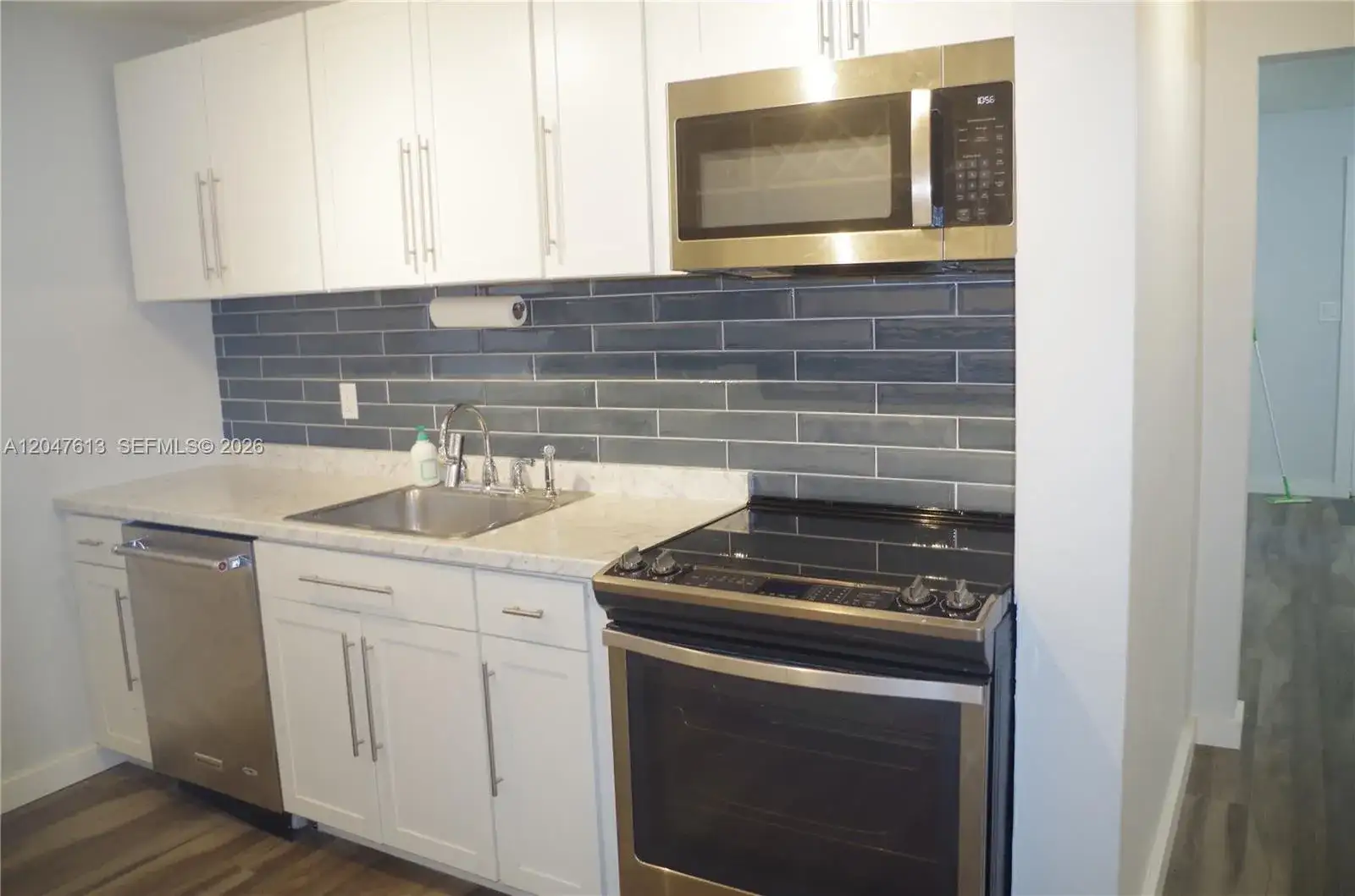 5465 N Andrews Ave, Oakland Park FL 33309 photo 5