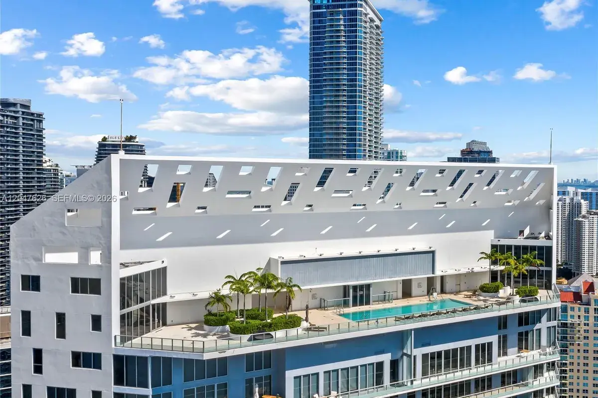 1300 Brickell Bay Dr # 1813, Miami FL 33131