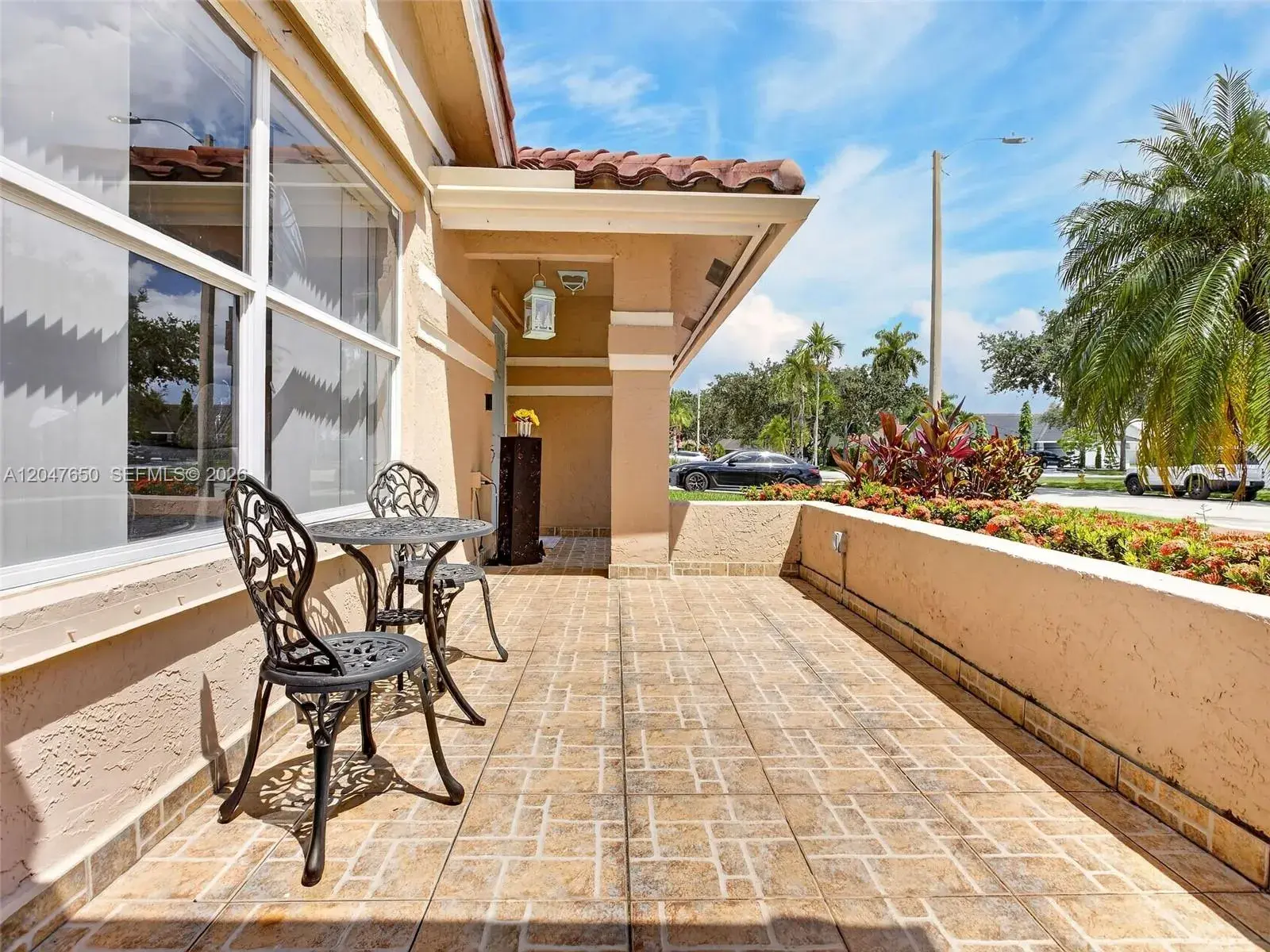 16203 NW 8th Dr, Pembroke Pines FL 33028