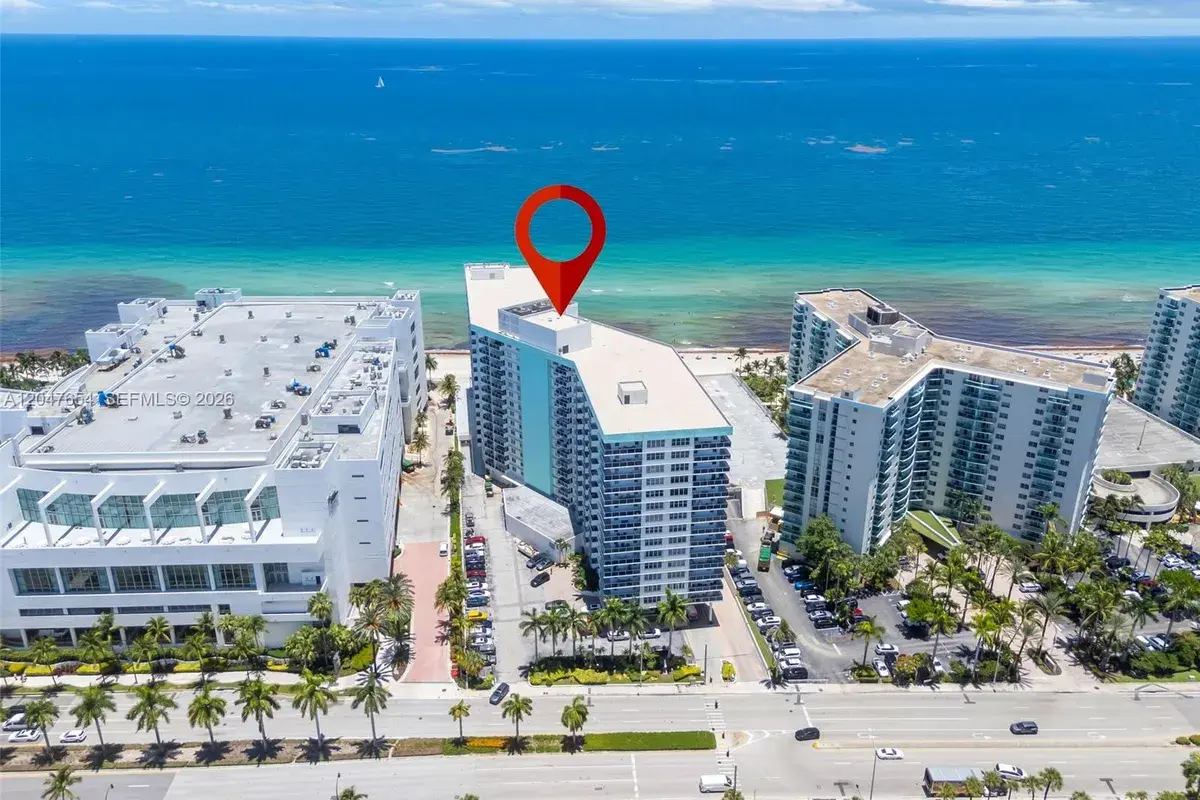 3725 S Ocean Dr, Hollywood FL 33019