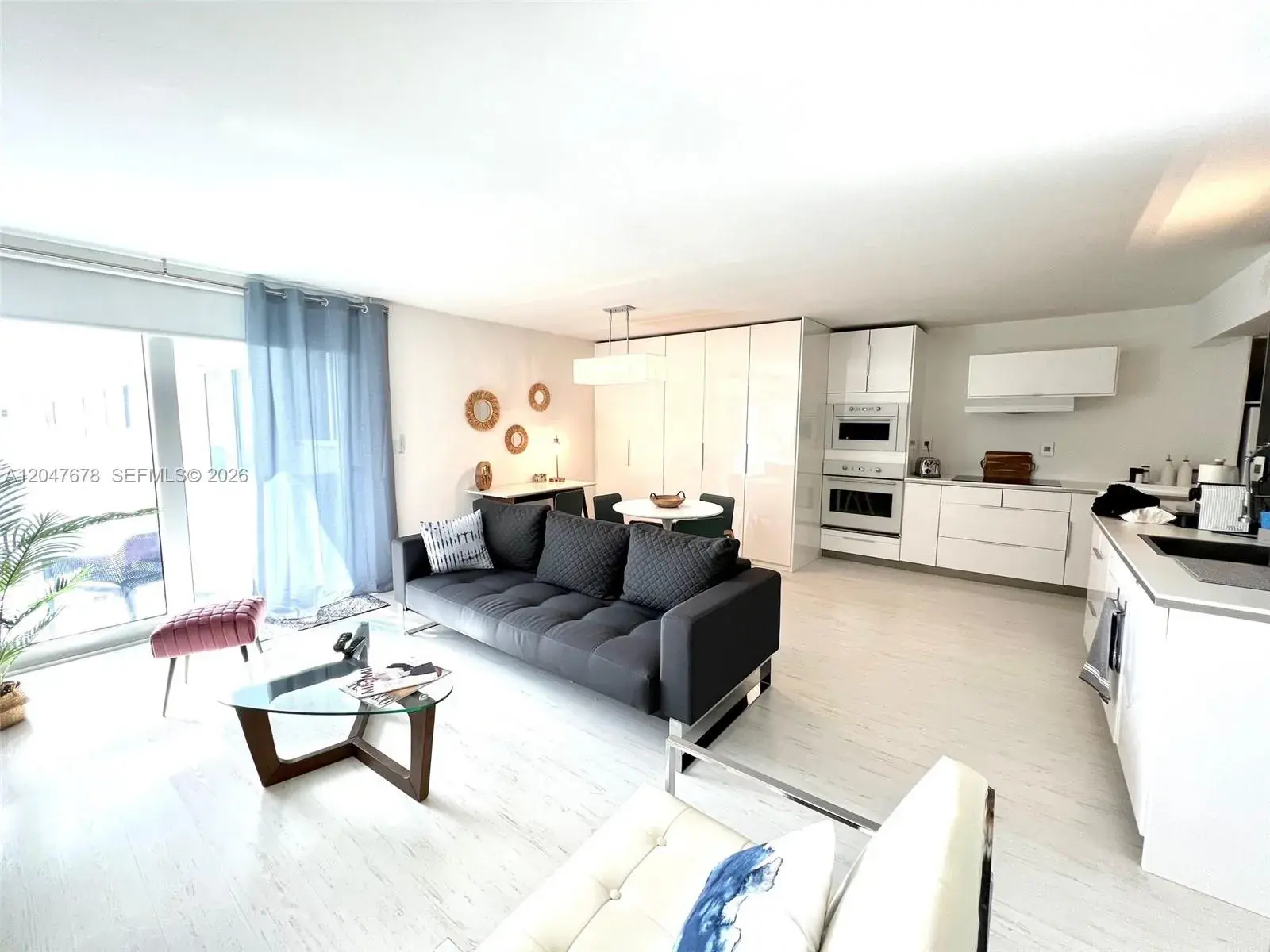 345 Ocean Dr # 525, Miami Beach FL 33139