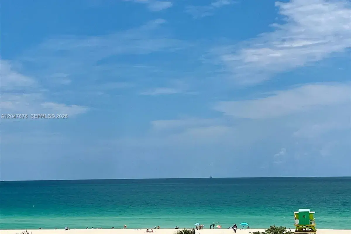 345 Ocean Dr # 525, Miami Beach FL 33139