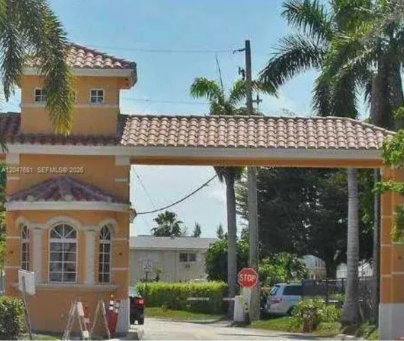 600 Layne Blvd # 115, Hallandale Beach FL 33009