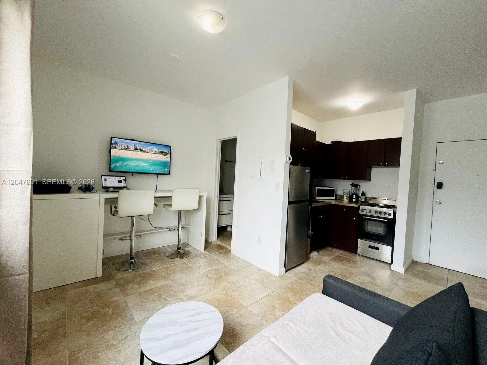 842 Meridian # 2F, Miami Beach FL 33139 photo 2
