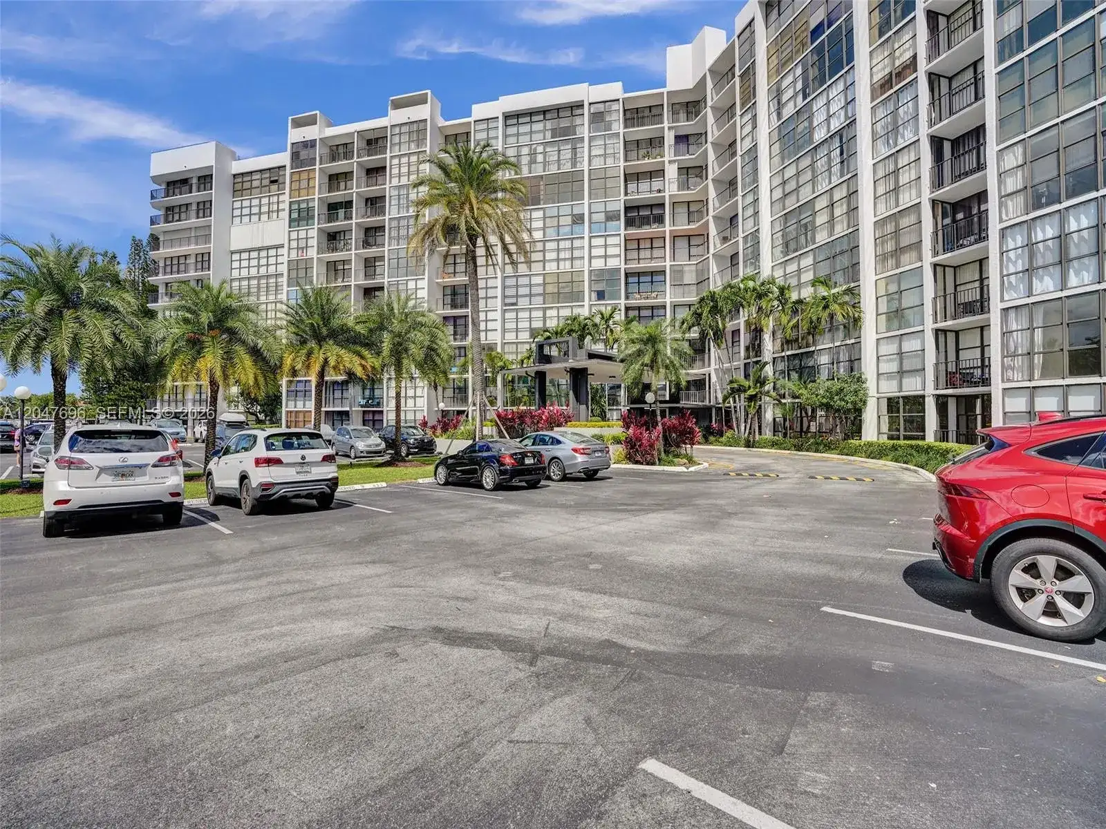 800 Parkview Dr # 131, Hallandale Beach FL 33009 photo 3