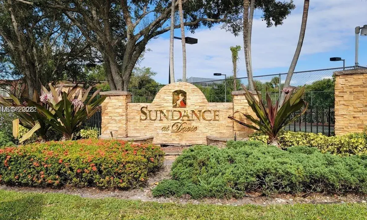 2846 S University Dr # 4308, Davie FL 33328