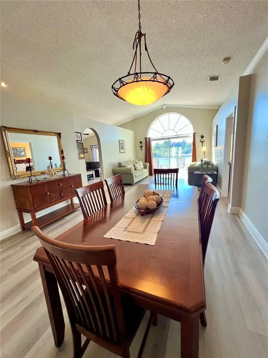 2754 SW 183rd Ave, Miramar FL 33029 photo 4