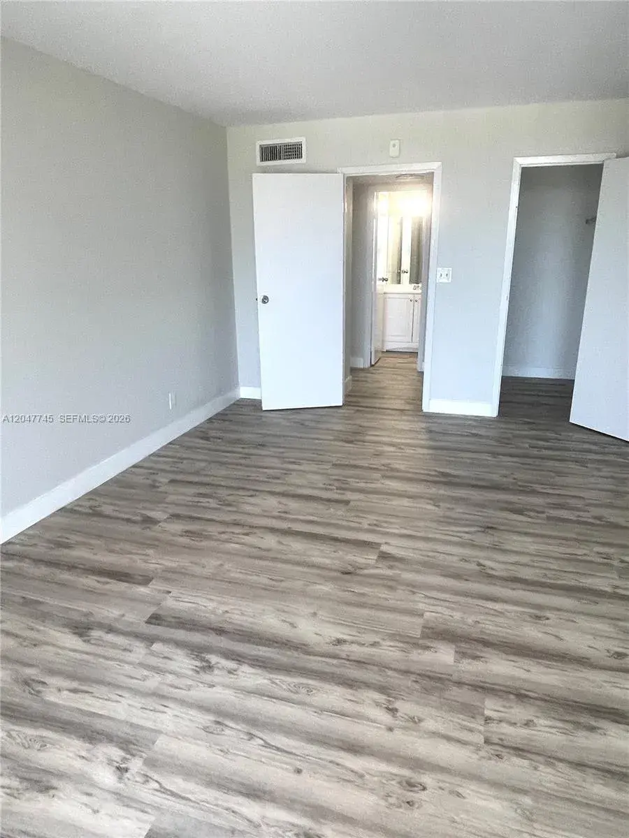 2101 Atlantic Shores Blvd # 505, Hallandale Beach FL 33009