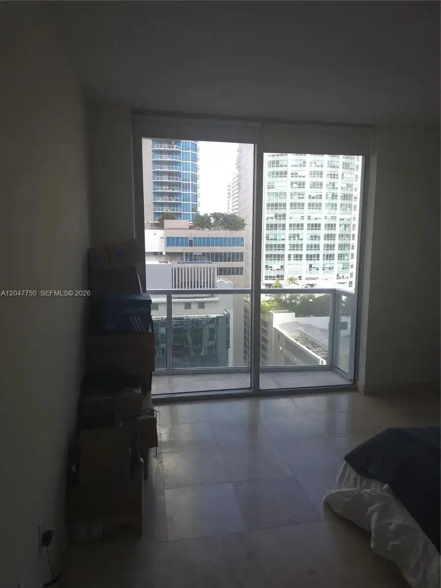1060 Brickell Ave # 1701, Miami FL 33131 photo 2