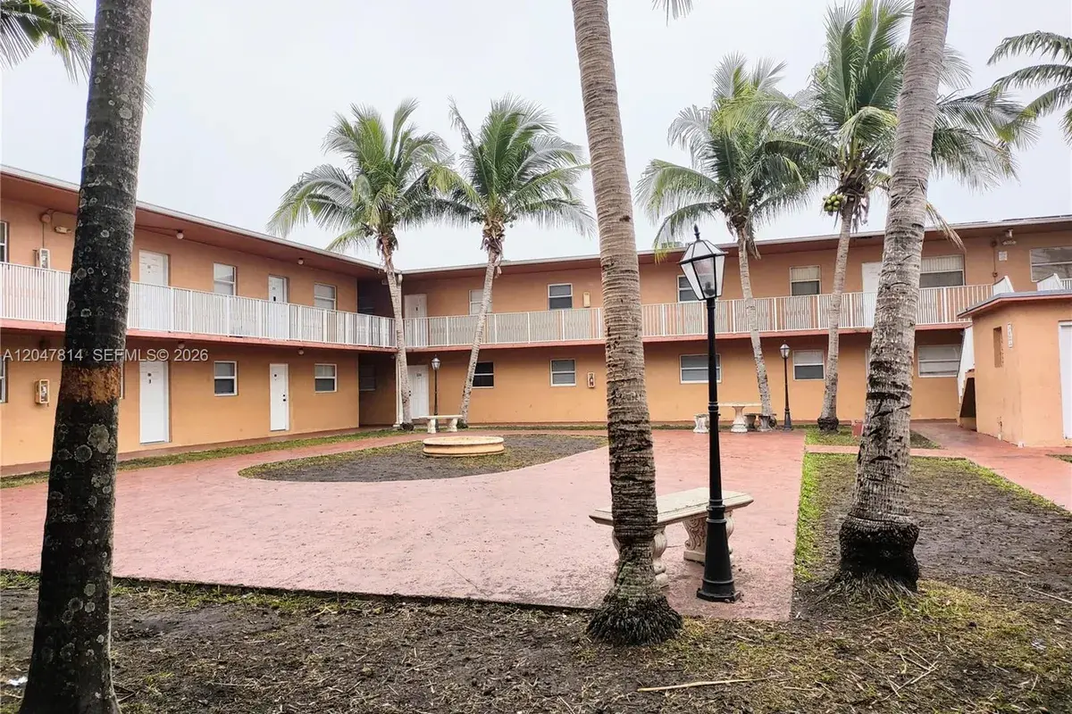 1265 W 24th St # 108, Hialeah FL 33010