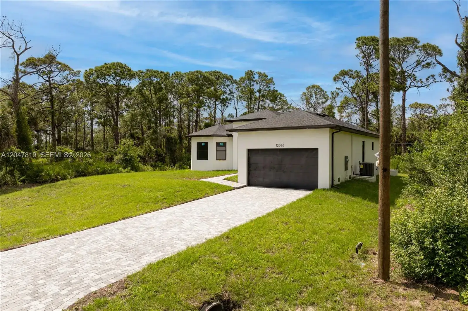 12086 Chamberlain Blvd, Port Charlotte FL 33953 photo 2