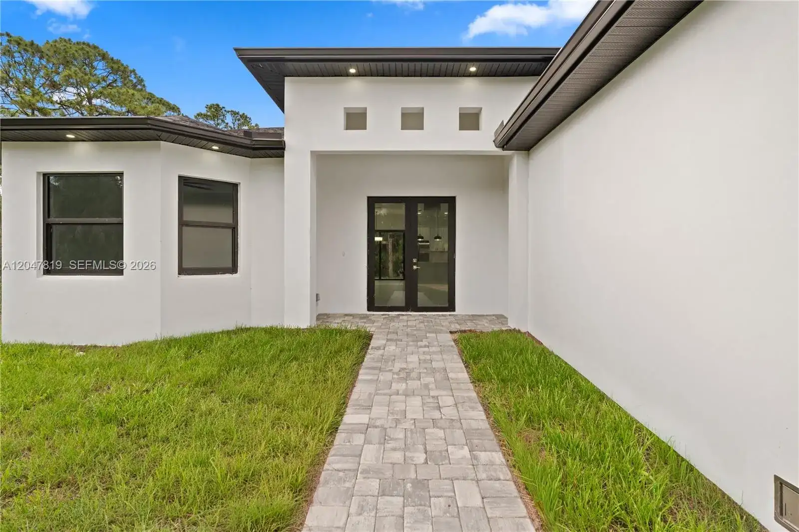 12086 Chamberlain Blvd, Port Charlotte FL 33953 photo 5
