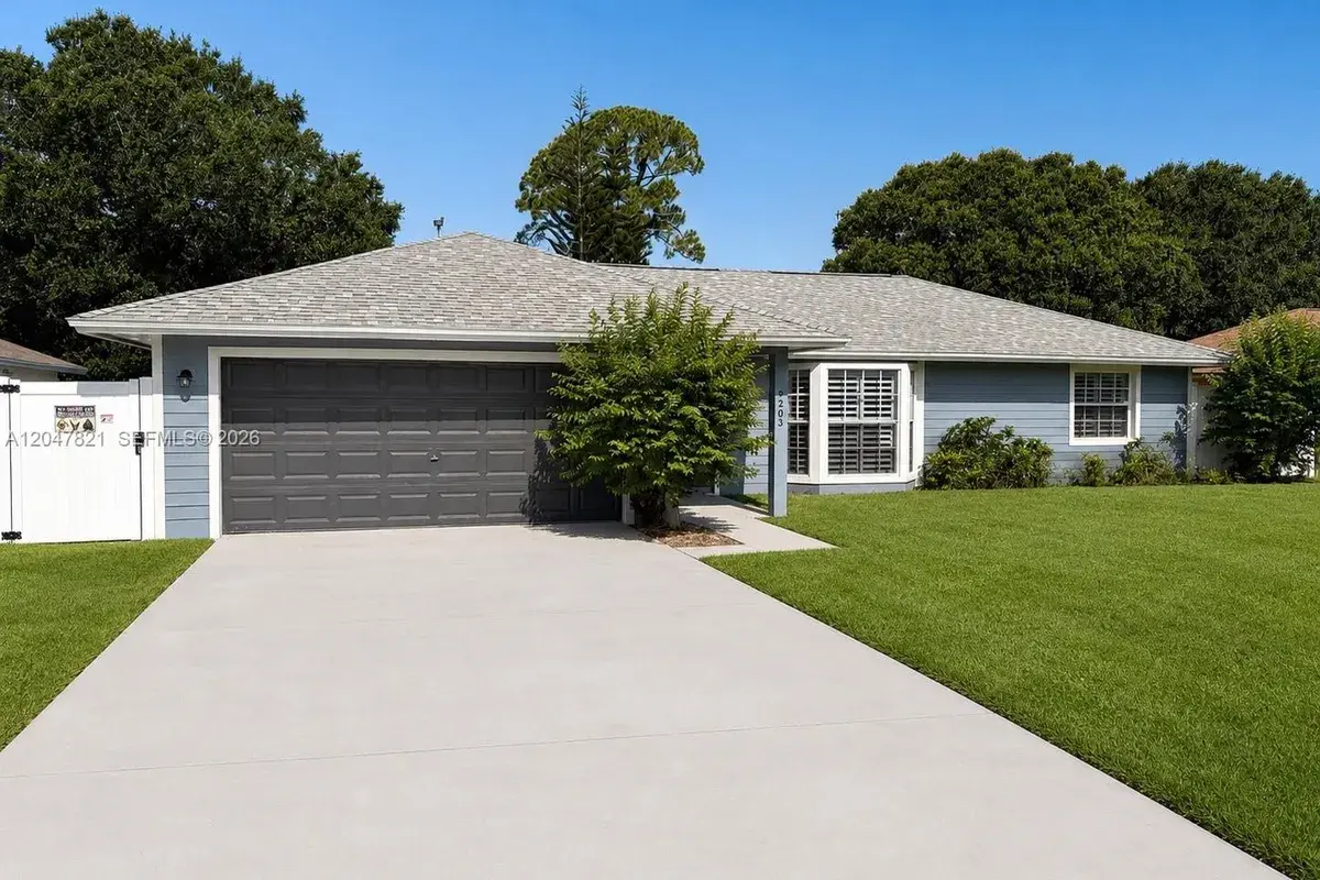 2205 Jo Haywood Dr, Fort Pierce FL 34946