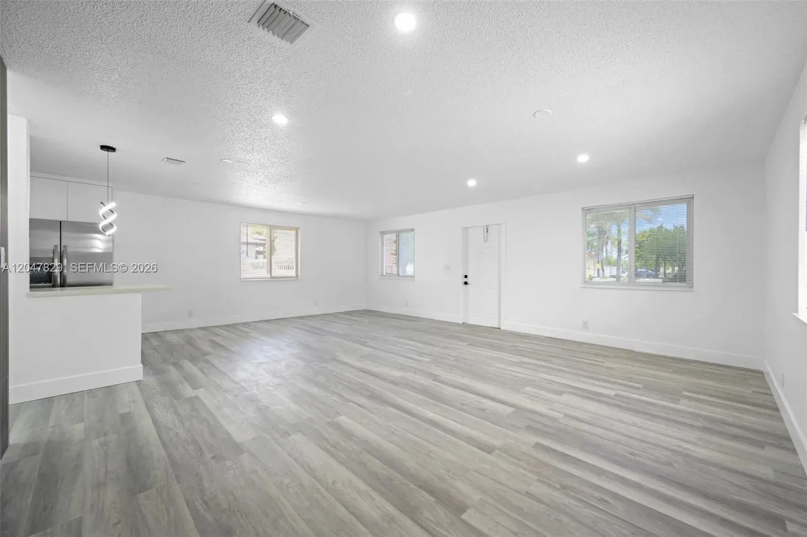 5580 Plunkett St, Hollywood FL 33021