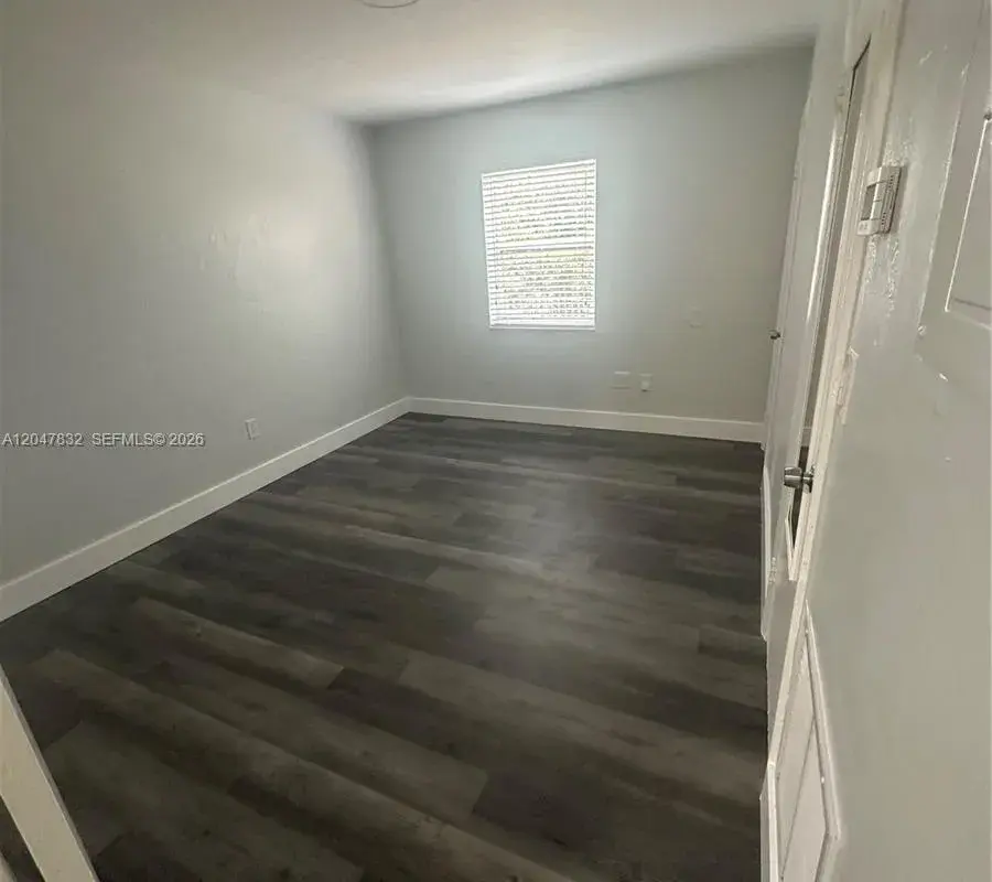 1208 Salzedo St # 7, Coral Gables FL 33134