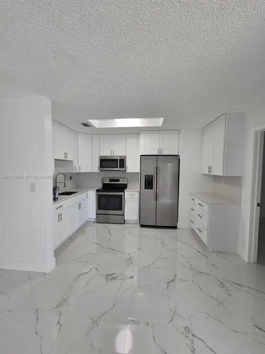13470 SW 24th St, Miami FL 33175 photo 4