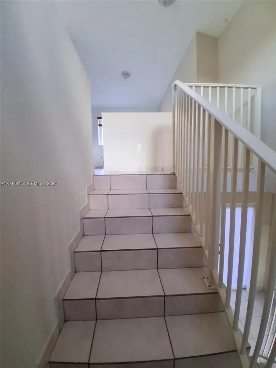 17318 NW 74th Ave # 202, Hialeah FL 33015 photo 5