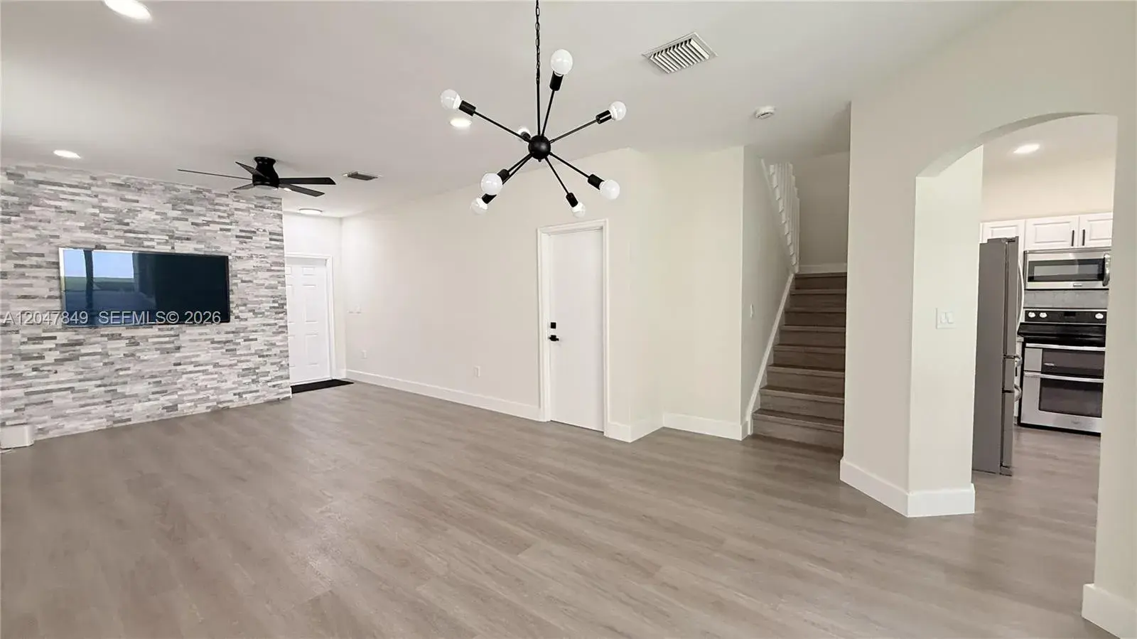 3880 Fern Forest Rd, Cooper City FL 33026