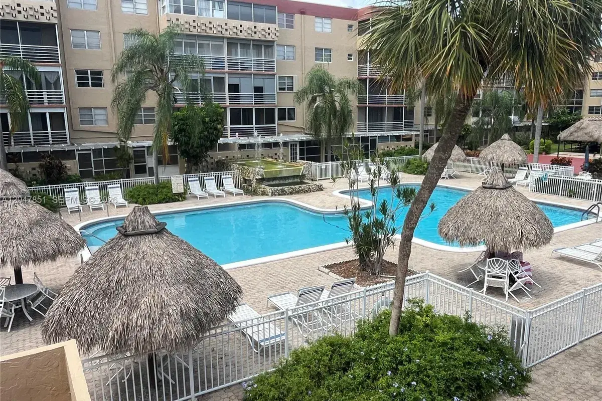 403 NW 68th Ave # 206, Plantation FL 33317