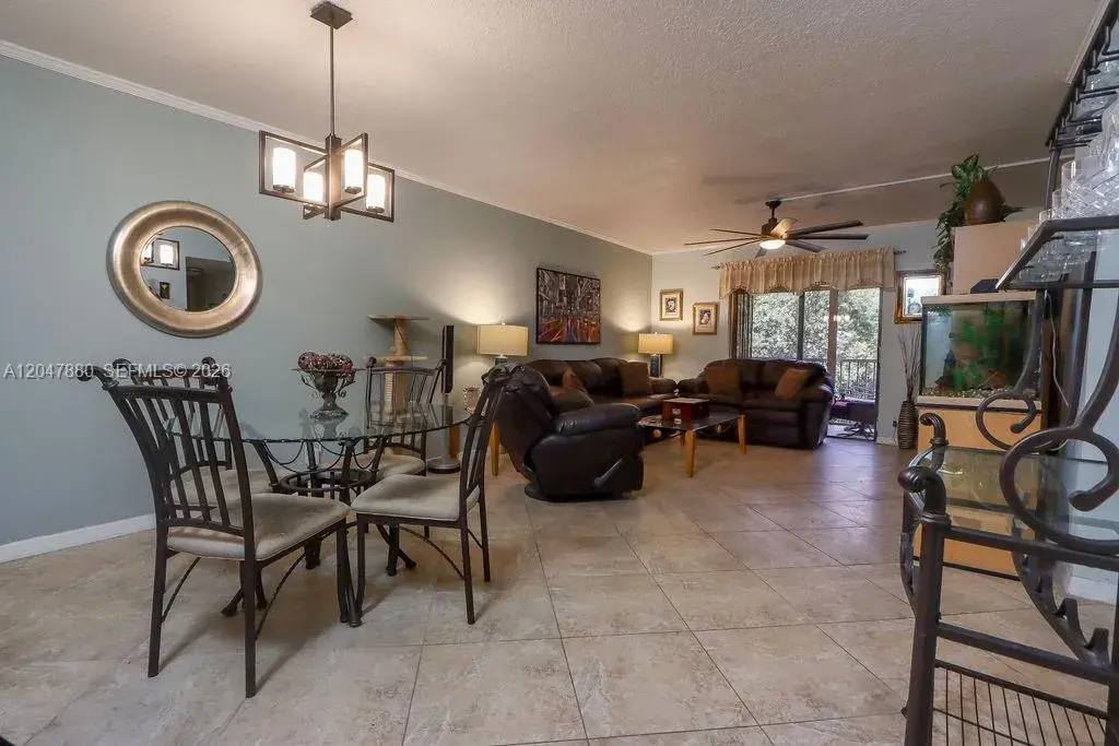 3575 Broken Woods Dr # 303, Coral Springs FL 33065