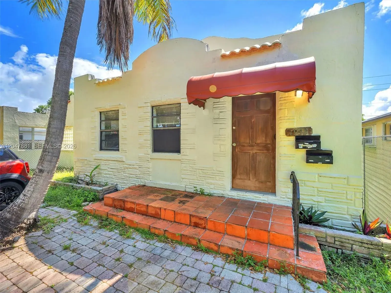1932 Dewey St, Hollywood FL 33020