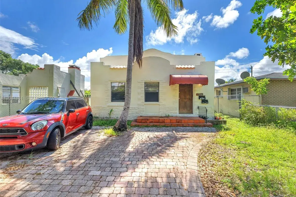 1932 Dewey St, Hollywood FL 33020