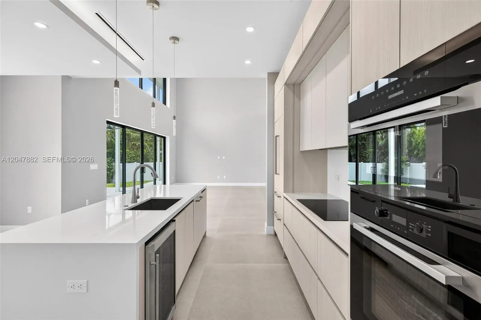 2015 NE 4th Ave, Wilton Manors FL 33305