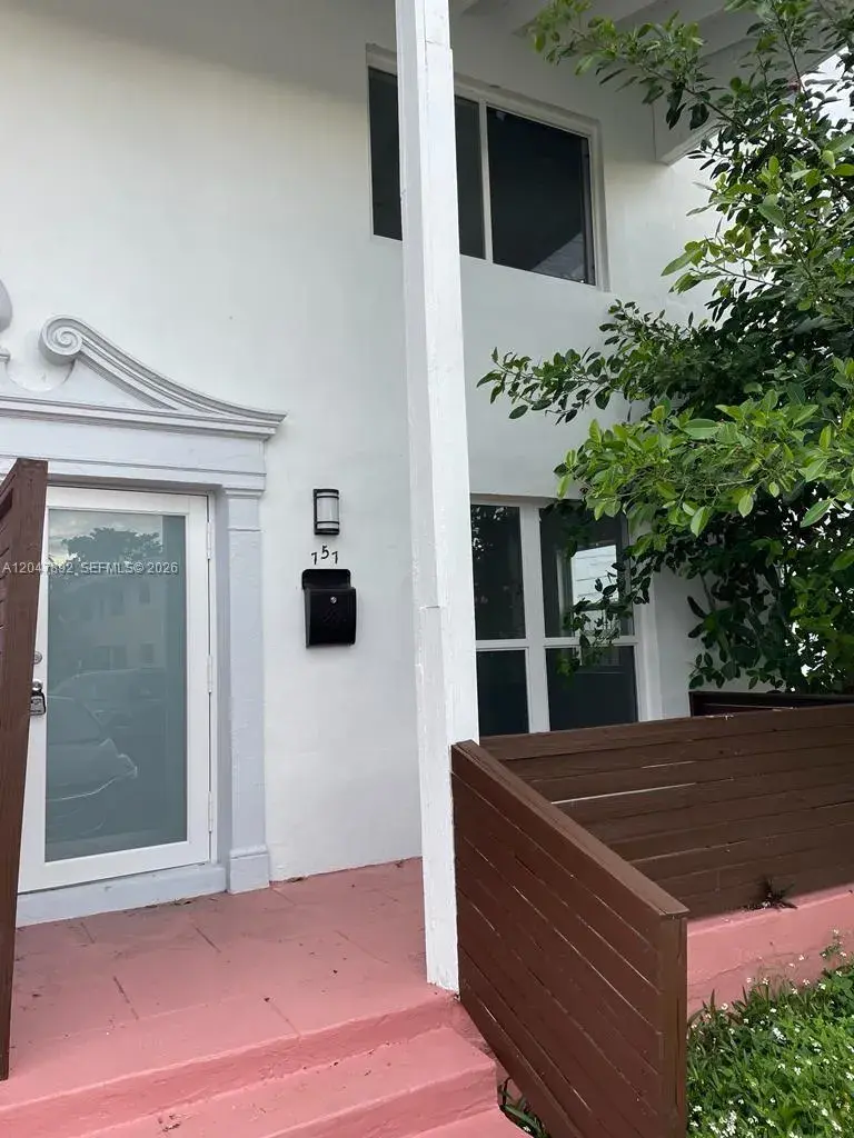 757 85th St, Miami Beach FL 33141