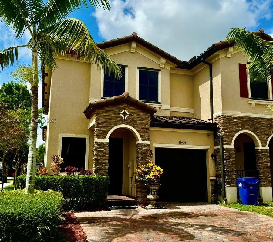 11406 SW 252nd Ter, Homestead FL 33032