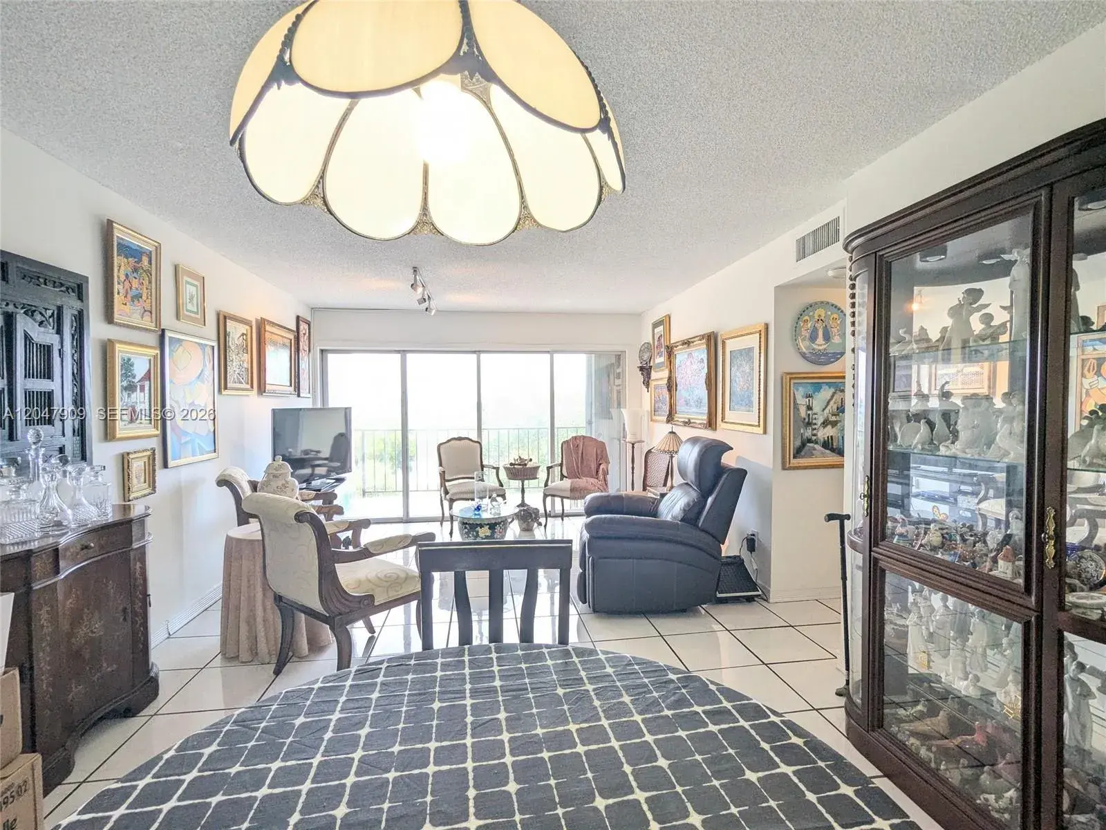 9140 Fontainebleau Blvd # 504, Miami FL 33172