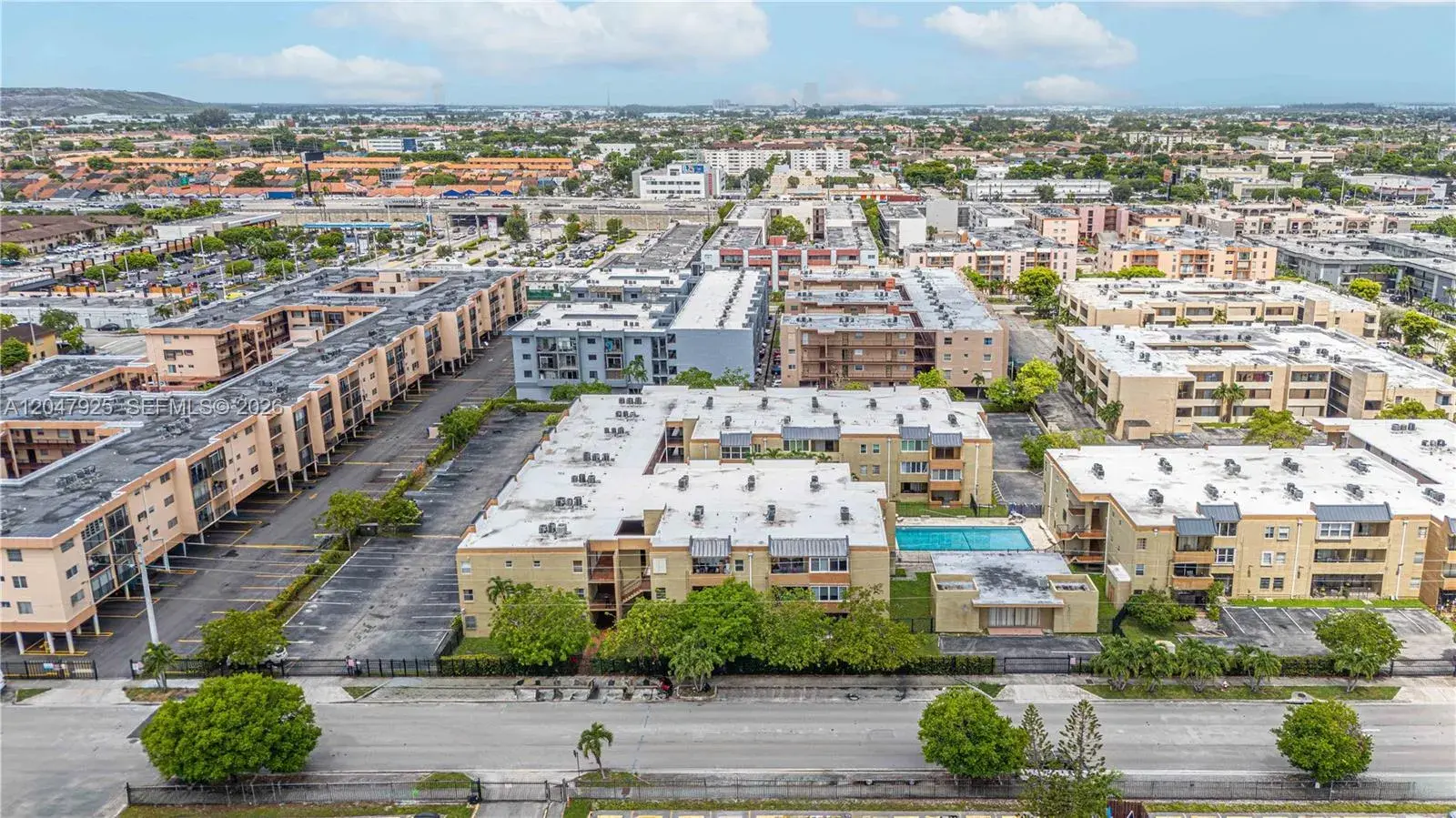 6070 W 18th Ave # 209, Hialeah FL 33012