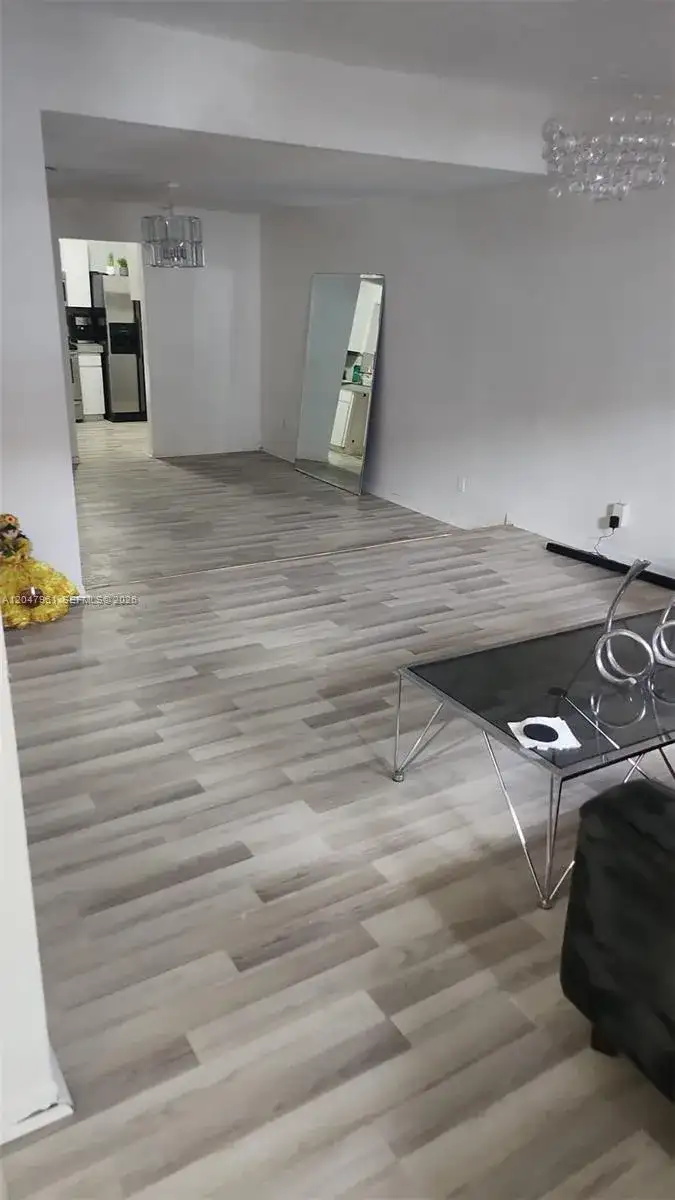 15115 NE 6th Ave # 32, Miami FL 33162 photo 2