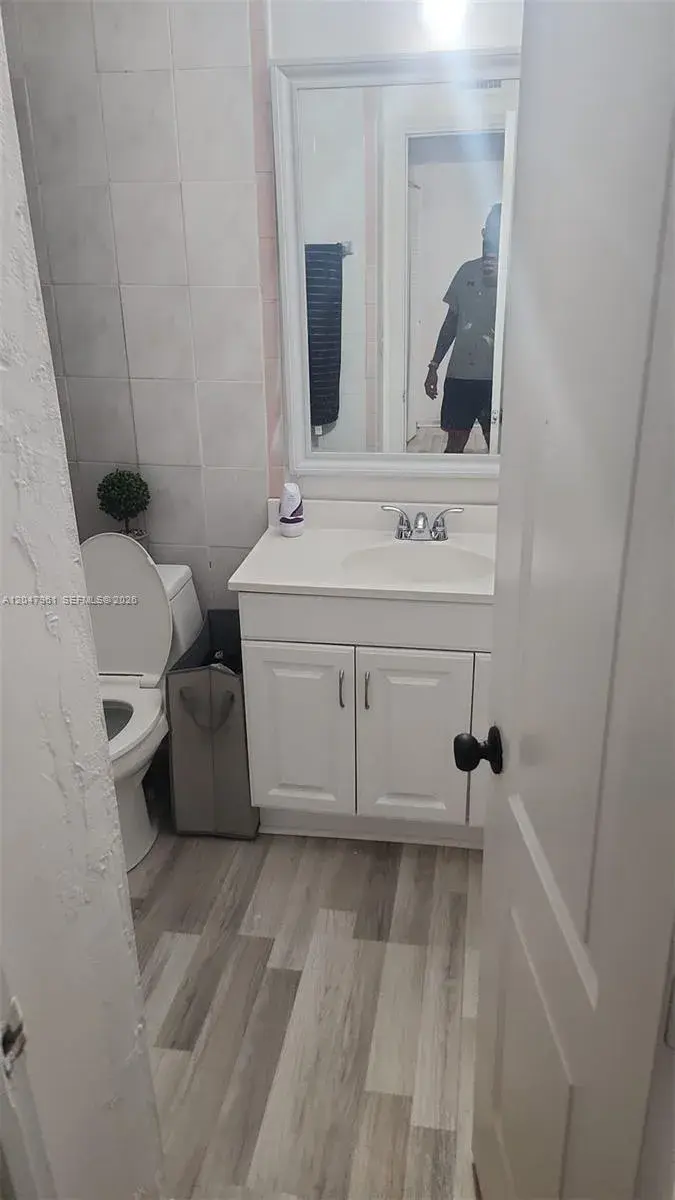 15115 NE 6th Ave # 32, Miami FL 33162