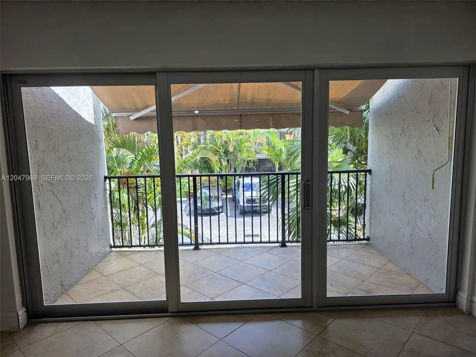 40 NW 87th Ave # D201, Miami FL 33172