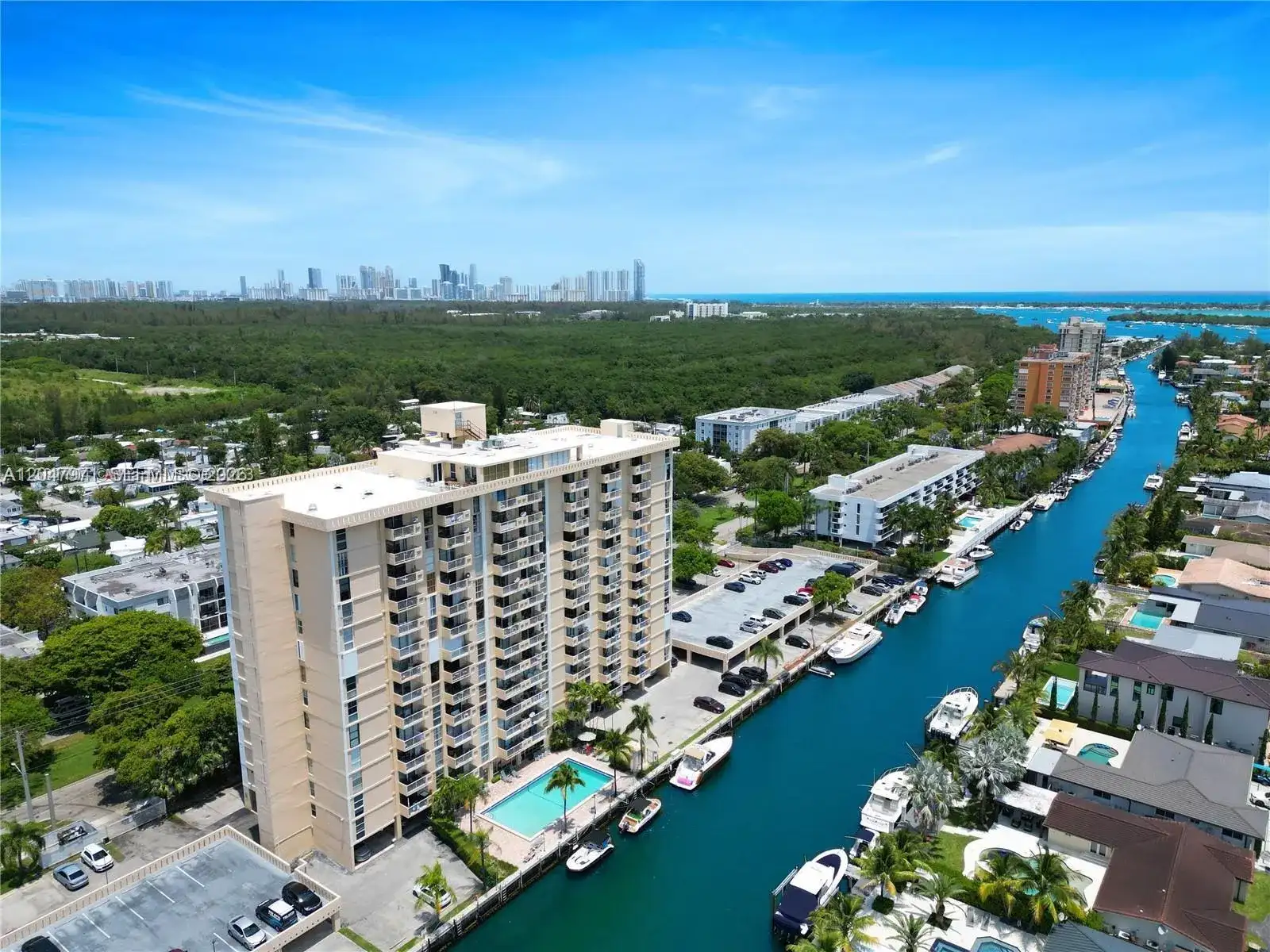 2350 NE 135th St # 403, North Miami FL 33181 photo 3