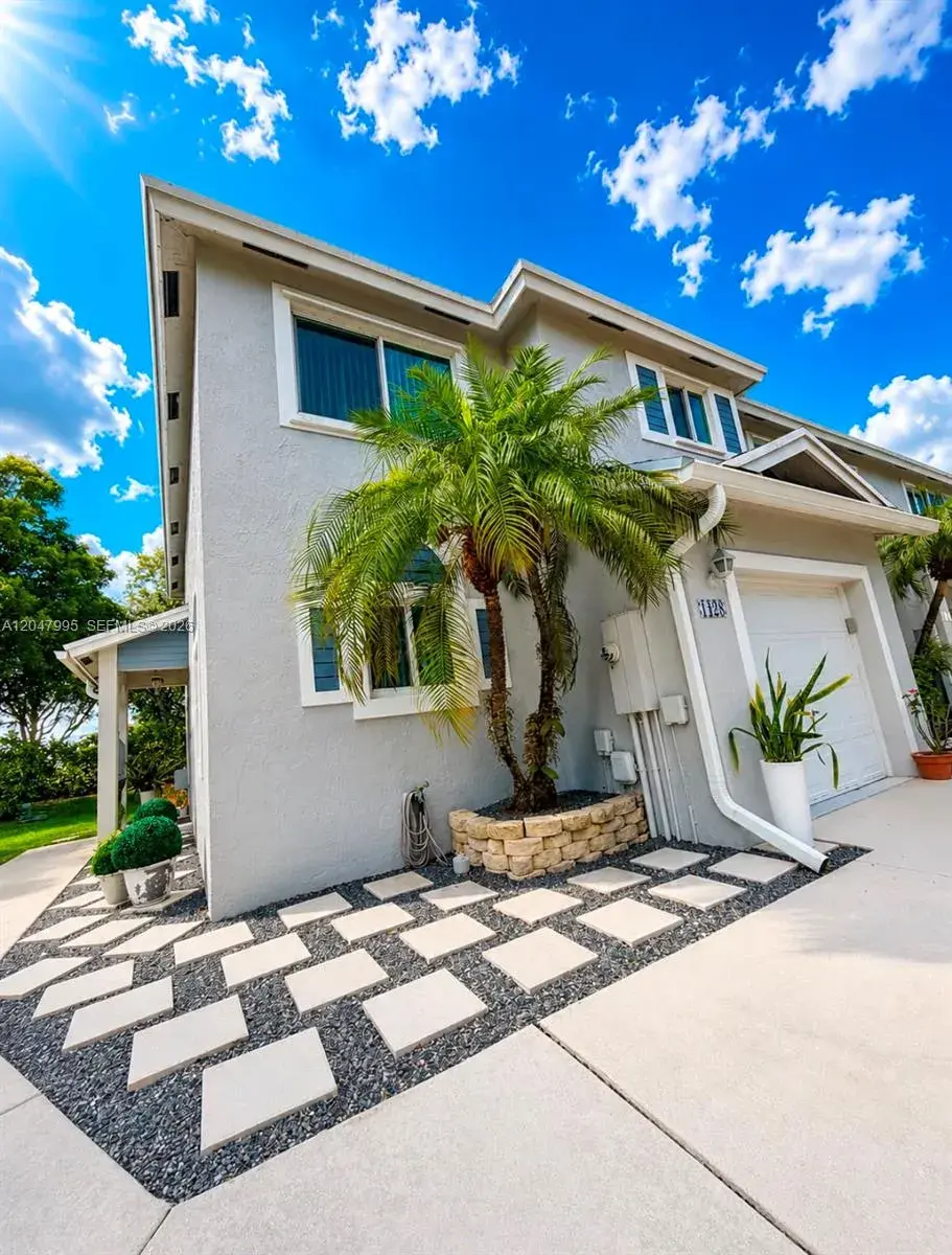 1428 SW 47th Ave, Deerfield Beach FL 33442