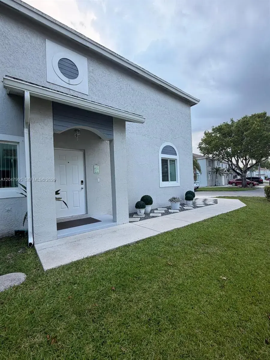 1428 SW 47th Ave, Deerfield Beach FL 33442