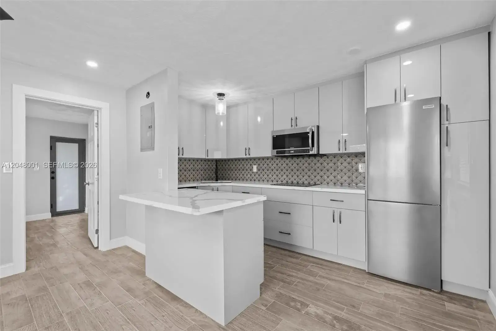 1634 NE 4th Pl, Fort Lauderdale FL 33301 photo 5