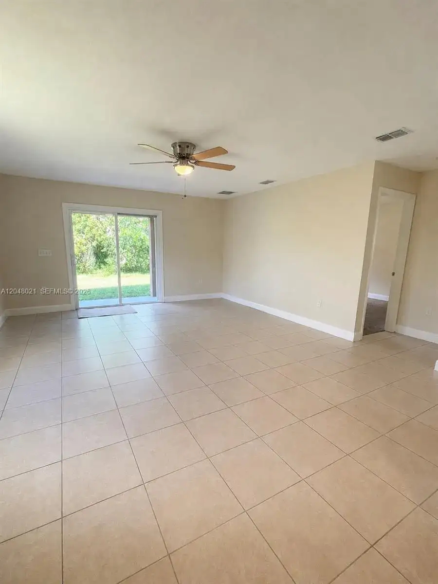 642 Heraldo CT # A, Kissimmee FL 34758 photo 3