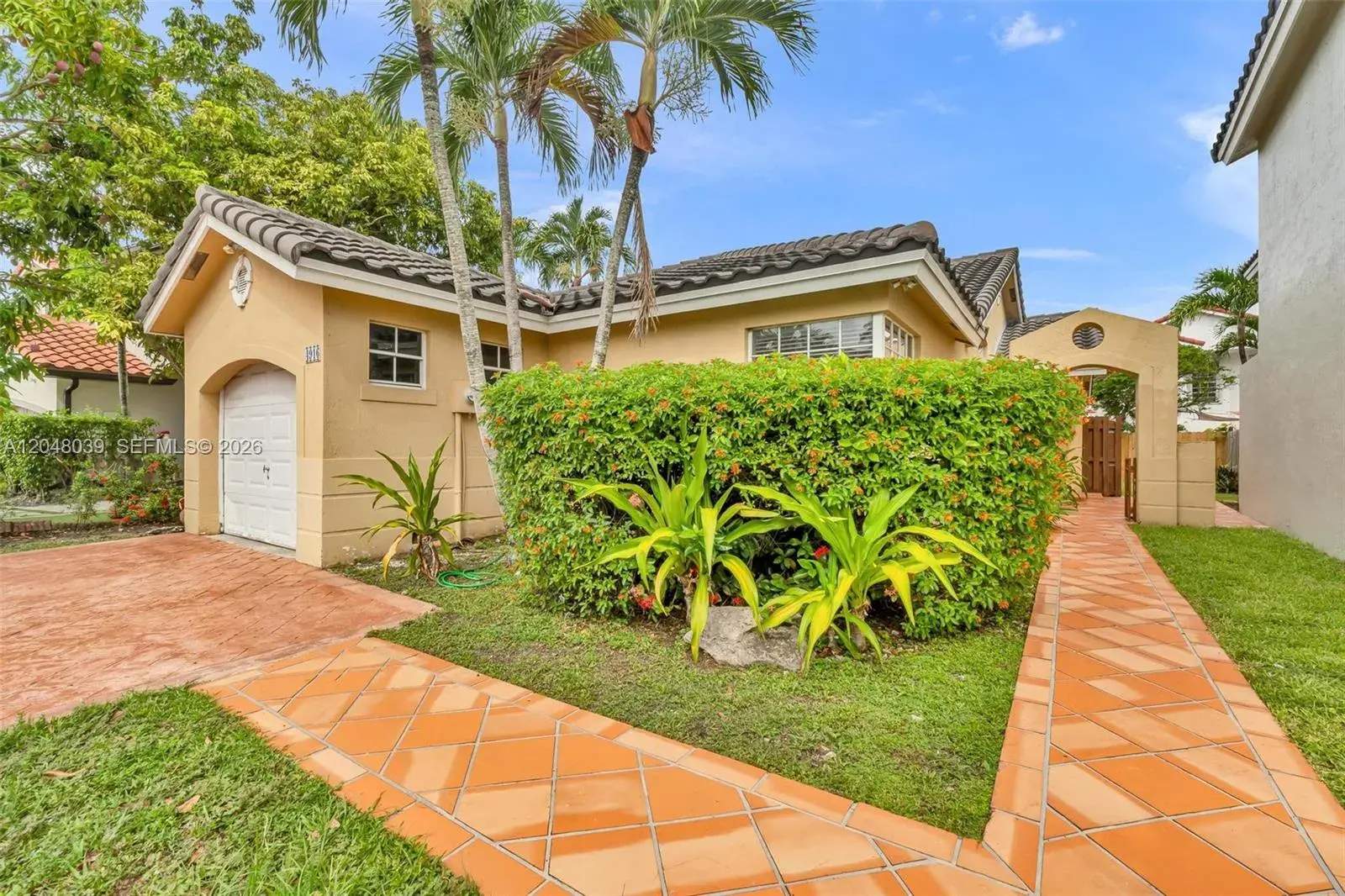 4916 SW 154th Ave, Miami FL 33185
